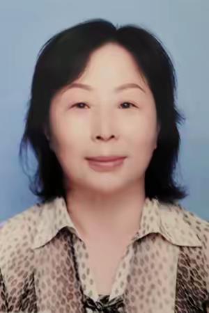 富有质感 亦很生动一国画家何敬芝
