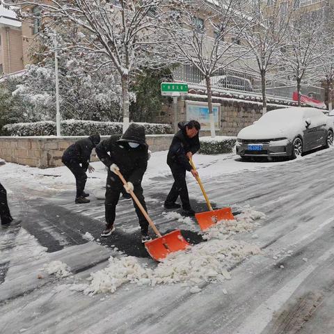 清雪疏路   保障安全