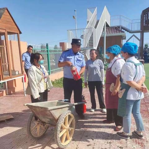 消防演练进幼儿园  让安全一路“童”行