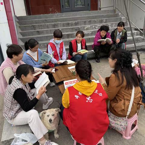 朱兰街道园林社区“春日书香汇，共读好时光”小板凳读书会