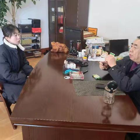 党旗领航 青春建功！