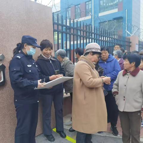 城关派出所深入辖区开展打击网络谣言宣传活动