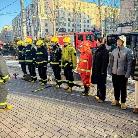 消防安全演练 筑牢生命防线——通天街道通天社区开展消防安全演练活动