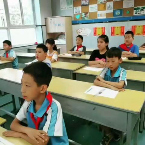 工农路小学“悦读社团”活动月总结