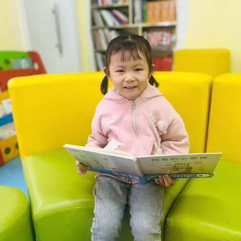 “语”润童心 以“言”提能一一拾回桥镇中心幼儿园“童声童趣”萌娃讲故事——《小猫钓鱼🎣》