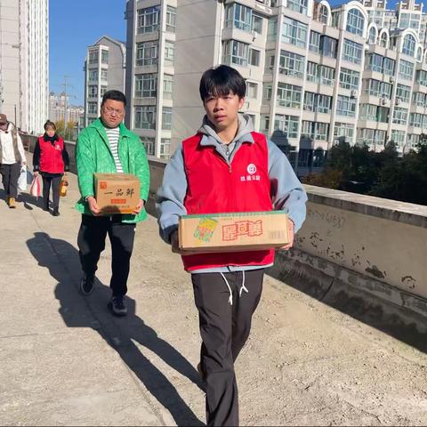 道里区工农街道美晨社区新时代文明实践站开展走访慰问困难群众活动