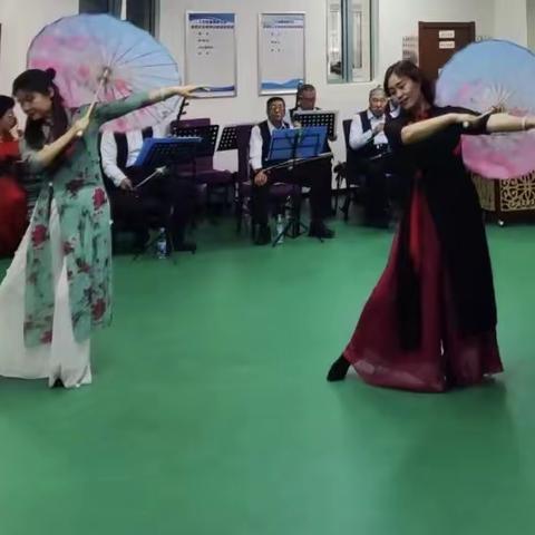 工农街道美晨社区新时代文明实践站开展“关爱女性”妇女节文艺汇演活动