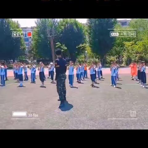 立足青少年国防教育、打造多元文化校园课堂——逸夫小学国防教育特色课