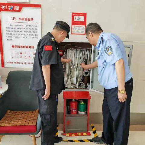 高新分局派出所开展打通“生命通道”专项整治行动