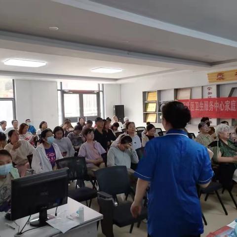 清平社区卫生服务中心学院门团队联合汴南团队开展家庭医生签约“五进”专项行动宣传