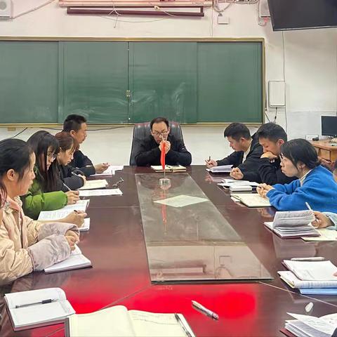 以“演”筑防 以“练”护航——瑞昌市肇陈中学开展2025年春季防踩踏应急疏散演练