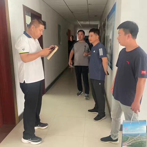 交建中心纪检监察室到隧道养护中心开展工作纪律检查