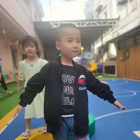 蒲公英幼儿园快乐时光分享