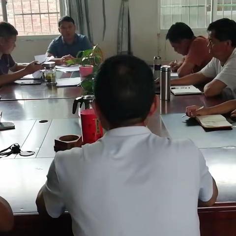 【新时代文明实践活动】会同乡谢家坊村开展“危房改造动员宣传拆迁工作”