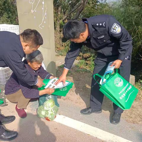 【示范创建】禁毒宣传进集市  防毒意识入人心