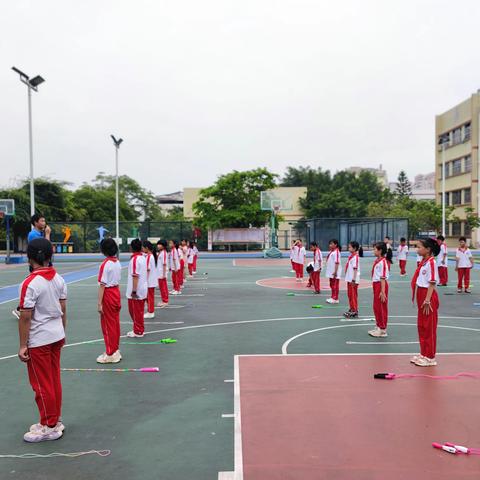 “跳绳：一带一跳绳”——南雄市小学体育林庆文名师工作室暨南雄市第二小学体育组教研活动”（副本）