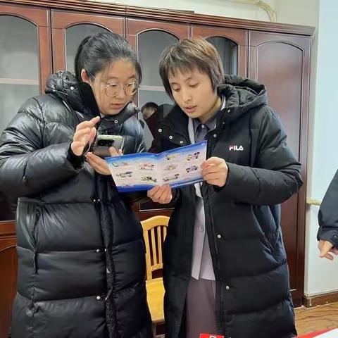 招商银行运河支行举行反假、反诈宣传活动