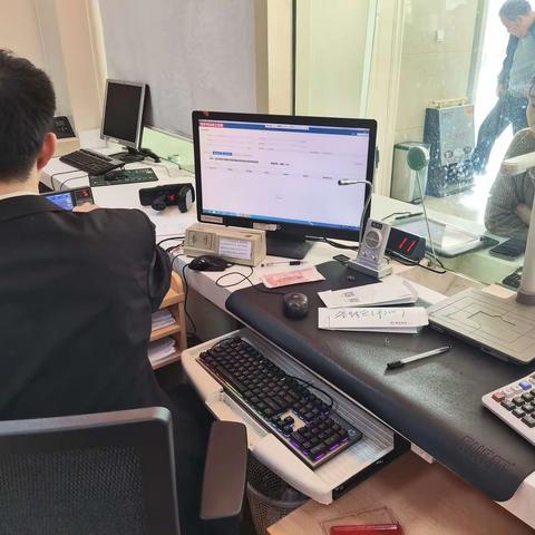 招商银行邹城支行传播金融温度，服务大众群体