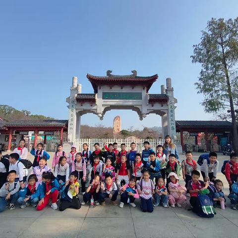 勤于细微处，爱在寻常时——三（4）班期末工作总结