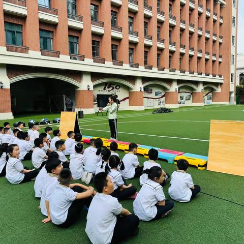 喜报：九江市双峰小学两位体育教师在2024 年市中小学体育与健康学科优秀课例展示（录像课）交流活动中均荣获一等奖！