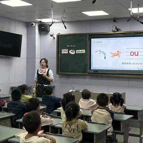 以课为桥促成长，新秀登场绽芳华‍‍ ‍——吉安市新村小学新教师见面课活动