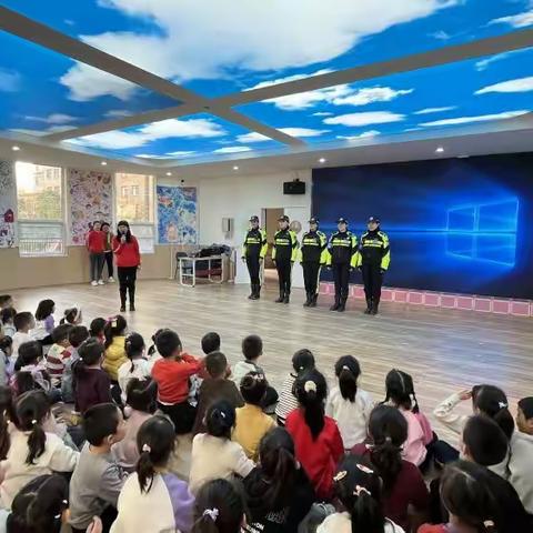 “网格+交警”【文明交通，与你“童”行】华安紫竹苑社区开展交通安全教育进园宣传活动