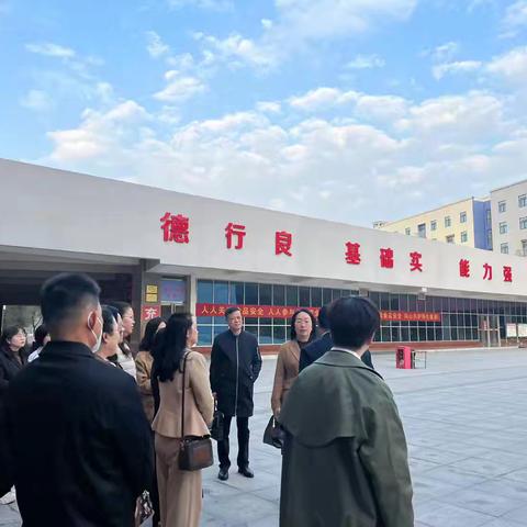 “借鉴先进经验 提升民办特色” ——师寨镇育龙学校外出学习观摩活动