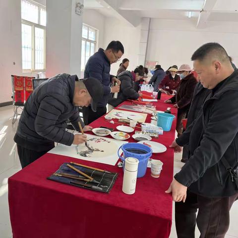 翰墨飘香展风采 万福迎春送祝福