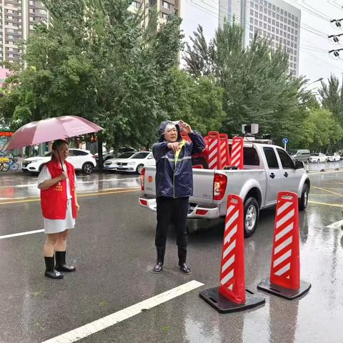 强化防汛布防，筑牢安全堤坝