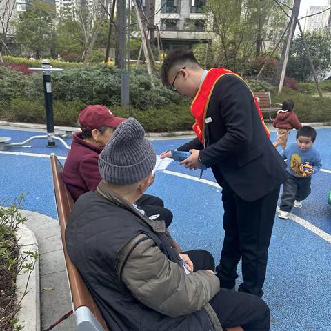民生银行龙门镇社区支行开展金融宣教活动