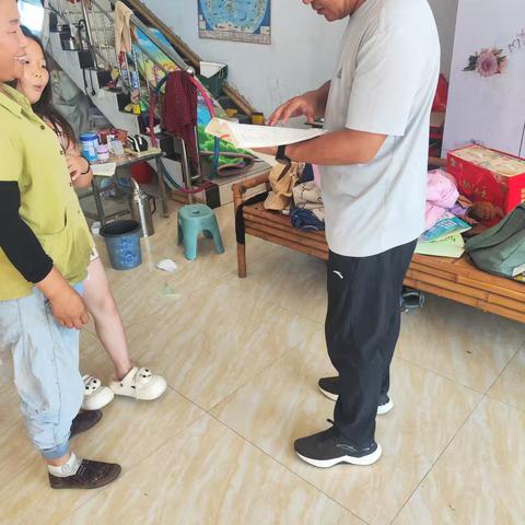 涧头乡申桥小学暑期安全教育及作业检查大走访活动纪实