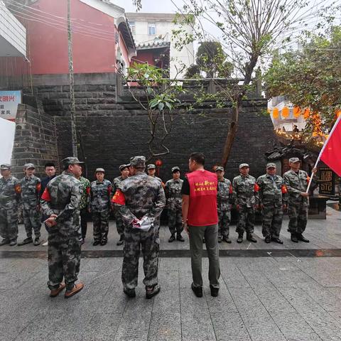 【琼山基层治理】府城街道文庄社区退役军人号角志愿服务队助力元宵换花节保障工作