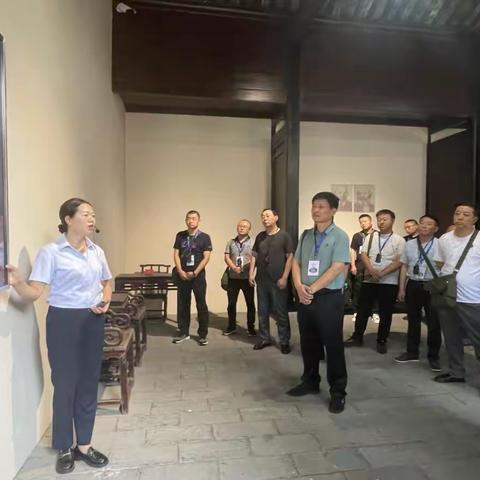 重温伟大征程 汲取奋进力量