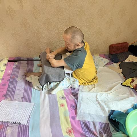 行动不便低保复审难 青三社区“上门办”服务暖人心