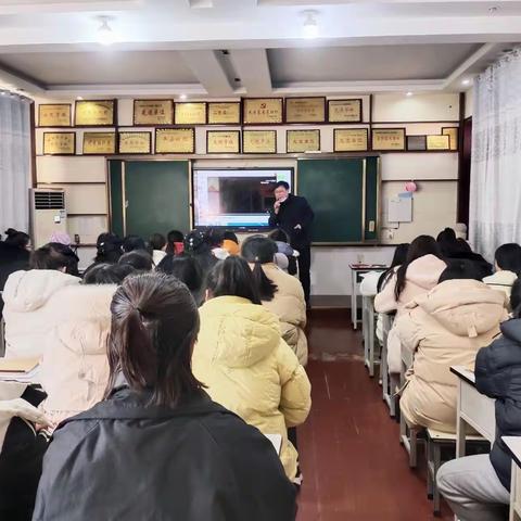 “跨”学科之美 “融”理念之行 ——确山县第五小学期末总结