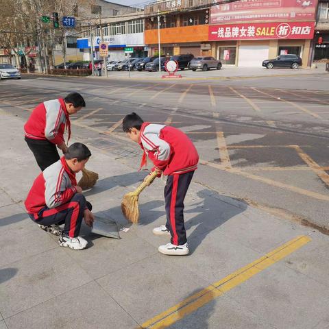 阳春三月天正暖 雷锋精神沁人心——华州区未来小学雷锋月活动简讯