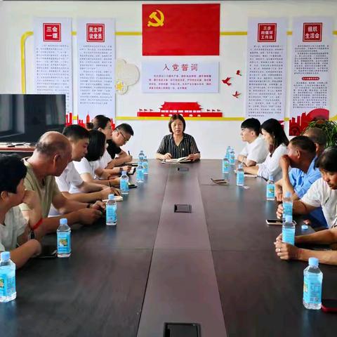 区委常委、宣传部部长曹枫深入微子镇慰问困难党员并为联系党支部讲授专题党课