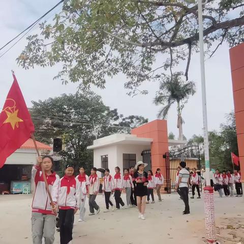 “亲近大自然，拥抱美好明天”—合浦县白沙镇和荣小学秋游活动