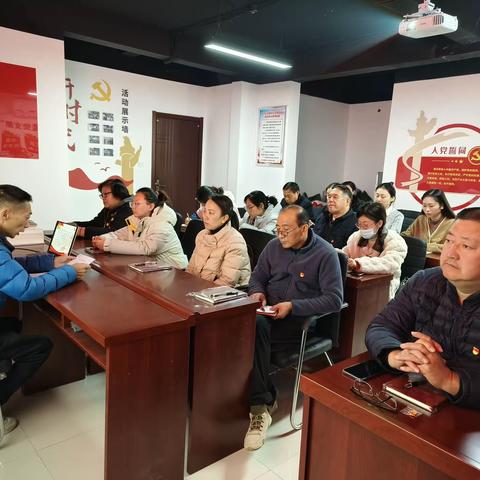 晋河社区党委12月“5+N”主题党日活动