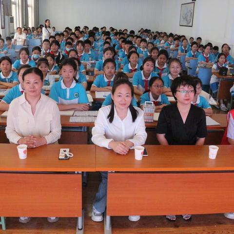 探寻生命的意义 感悟生命之美——淮阳区实验小学西校部心理健康教育专题讲座