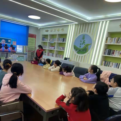 绘安全画卷 过文明新年——健康路街道乐园社区开展“丁香课堂”活动