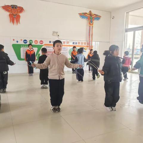 “绳彩飞扬 活力蒲小”——圣母联小第一届班级跳绳联赛活动