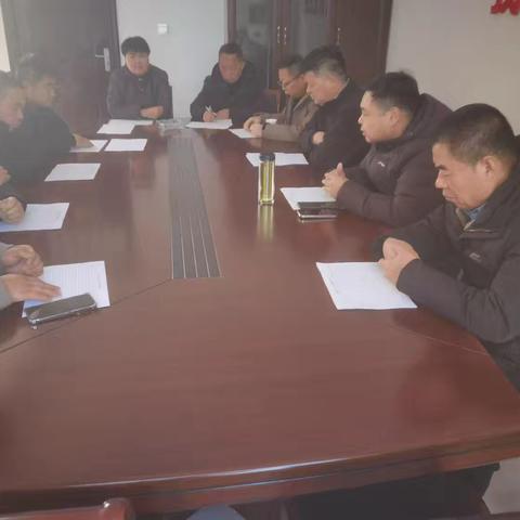 许由街道十里铺社区“为民修路办实事，大路通畅暖人心”