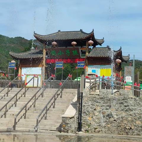 国庆假期，防非宣传进景区