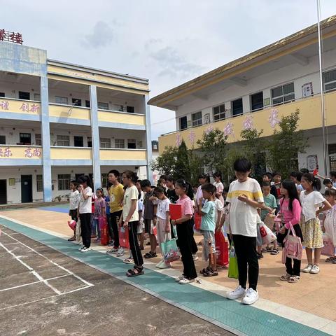 珍爱生命    预防溺水-记于都县罗坳镇峡山村小学万师访万家防溺水安全教育宣传活动