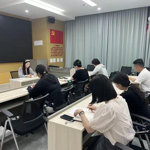 【吉阳区卓达大社区团委】卓达大社区团委10月份基层工作例会