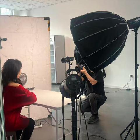 定格时光 守护财富——科区分公司高端客户肖像摄影活动圆满落幕