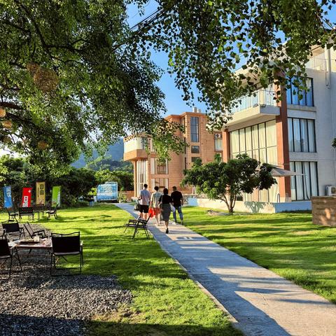 田涧小苑云溪楼|叶401双床房·私汤投影·全屋智能·巴厘岛风情泳池民宿