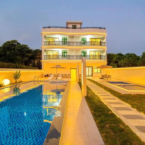 从化高端(全套间)16房30床大草坪团建度假民宿｜不限时ktv、超大会议室、双泡池、桌球🎱、街机、室内波波池滑梯、大泳池（5mx13m）