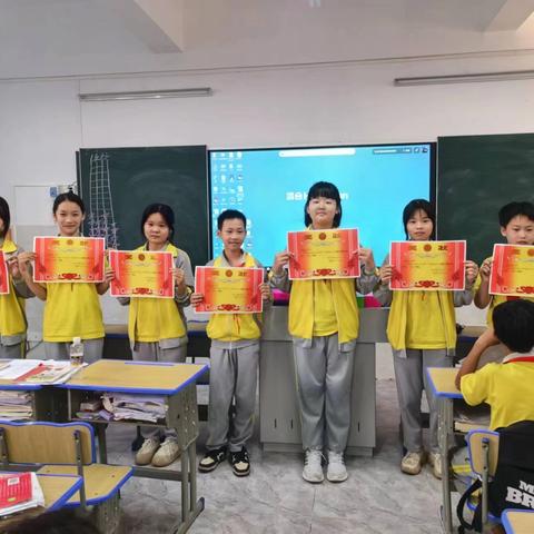 清风润童心，廉洁伴成长——海口市琼山第十二小学小学举行五六年级组语文作文比赛活动